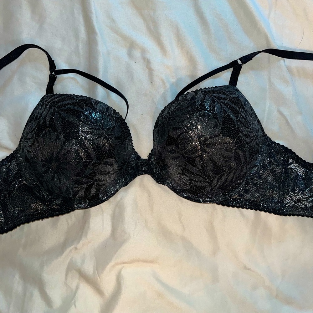 NWT Victoria’s secret black bombshell plunge push up bra